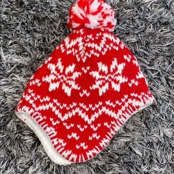 Warm lined infant Carter’s hat 0-9 months. - Picture 3 of 4